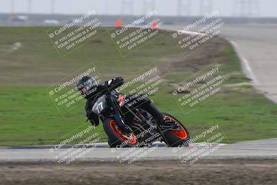 media/Nov-29-2025-TrackDaz (Sat) [[10ae2d9bce]]/A Group/Session 3 (Outside Grapevine)/